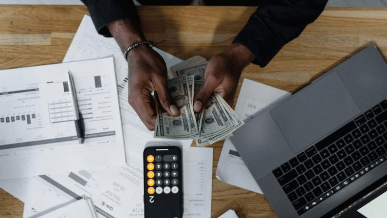 a person showing the potential amount that can be borrowed through reverse mortgage
